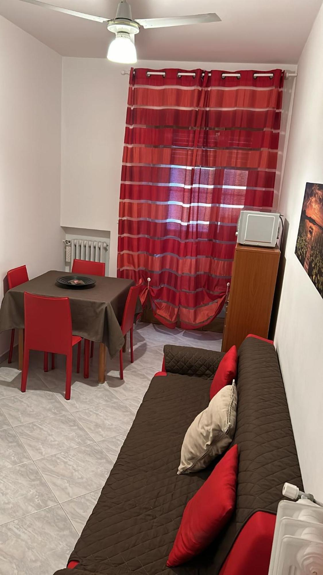 Matthias Central Rooms And Accomodation Bari Exterior foto